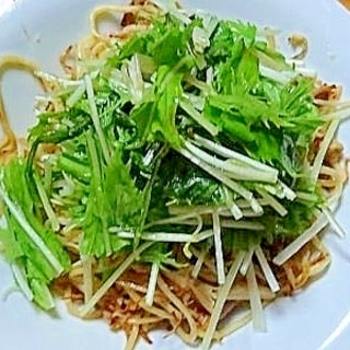 水菜のガーリックパリパリ焼きそば